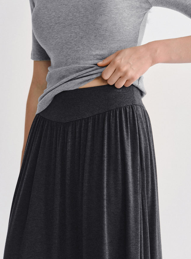 Mid-Rise Ruched A-Line Midi Skirt with Pockets