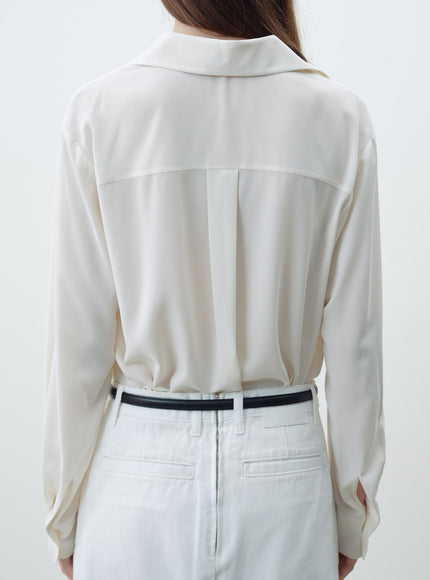 FRONTROW Women's Drama Signature Button Silky Blouse 720844490