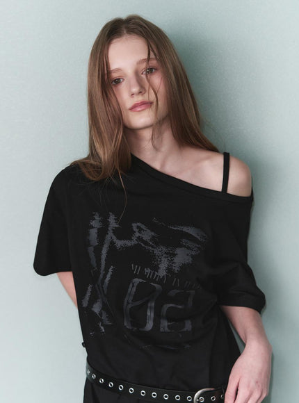 leathery Women's Vintage Slit One-Shoulder T-Shirt